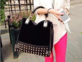 Bolsa Feminina Rebite Importada - Frete Grátis